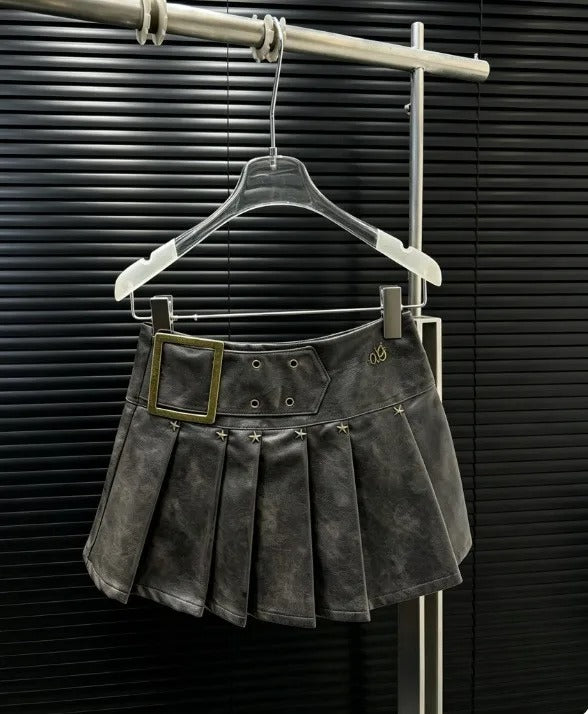 Y2K Leather Pleated Mini Skirt for Women – A-Line Buckle Belt Skirt | E-Girl Streetwear & Autumn/Winter Fashion