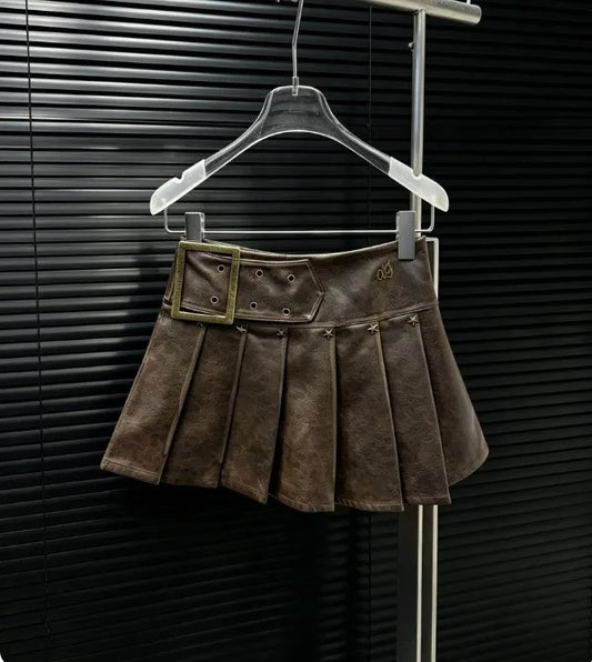 Y2K Leather Pleated Mini Skirt for Women – A-Line Buckle Belt Skirt | E-Girl Streetwear & Autumn/Winter Fashion