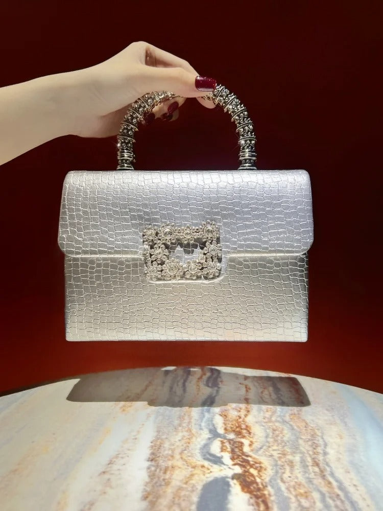 Timeless Bags For Modern Women.