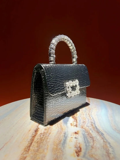 Timeless Bags For Modern Women.